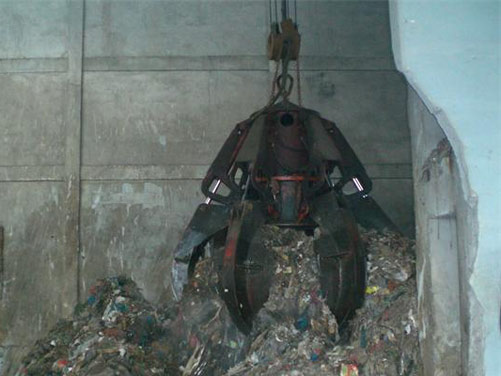 Garbage-Grab-2.jpg